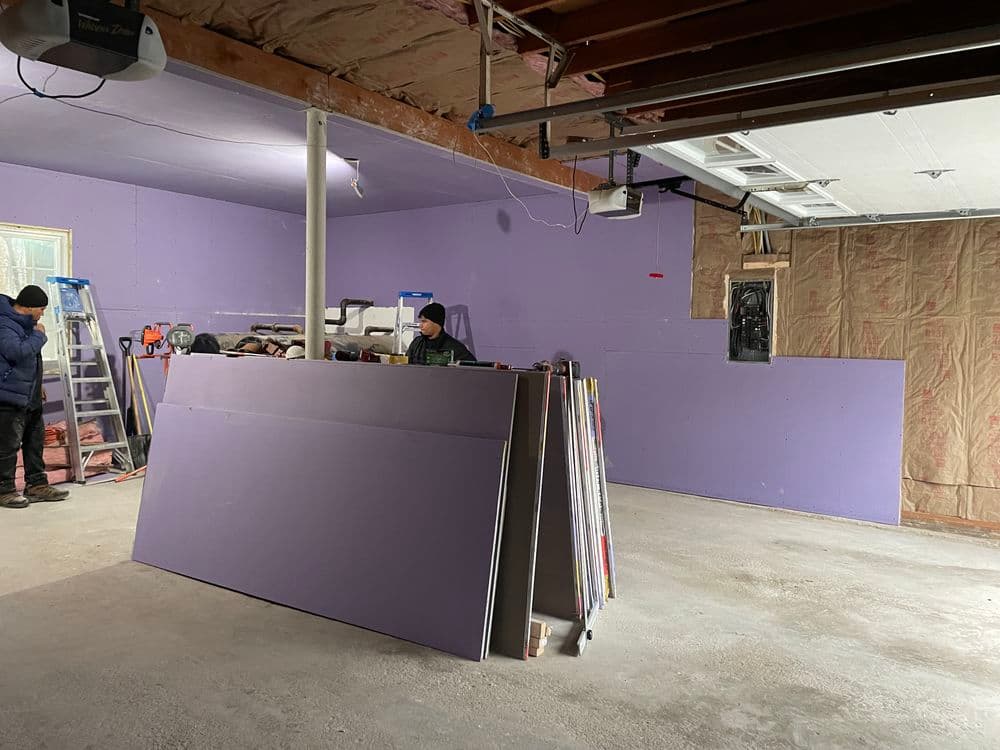 About Alvarenga's Empire Renovation